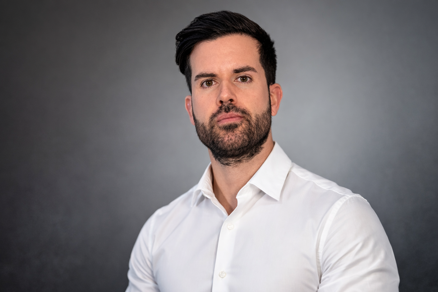 Retrato profesional del personal shopper inmobiliario